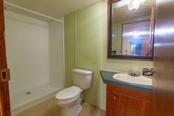 190 Carrs Ct-015.jpg