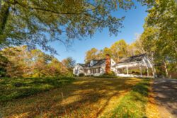 210 Lynch St-008.jpg