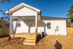 719 Smith St-020.jpg