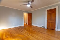 210 Lynch St-020.jpg