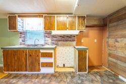 190 Carrs Ct-010.jpg