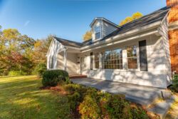 210 Lynch St-009.jpg