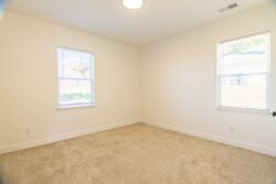 719 Smith St-017.jpg