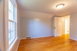 210 Lynch St-032.jpg