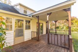 210 Lynch St-046.jpg