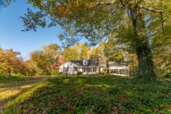 210 Lynch St-006.jpg