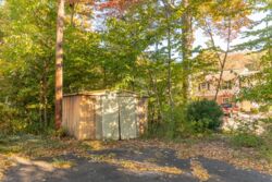 210 Lynch St-052.jpg