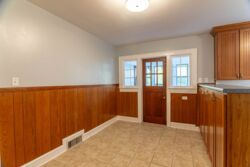 210 Lynch St-026.jpg