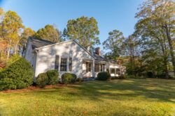 210 Lynch St-003.jpg