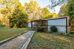 190 Carrs Ct-005.jpg