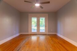 210 Lynch St-021.jpg