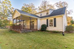 210 Lynch St-044.jpg