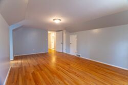 210 Lynch St-030.jpg